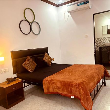 Hotel Harmony By Heaven Calangute Exteriör bild