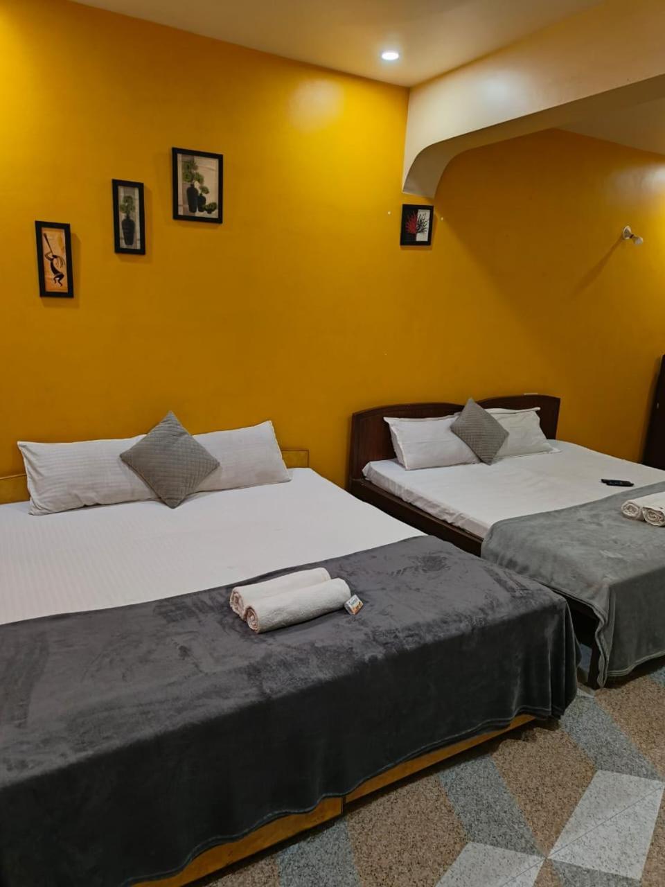 Hotel Harmony By Heaven Calangute Exteriör bild